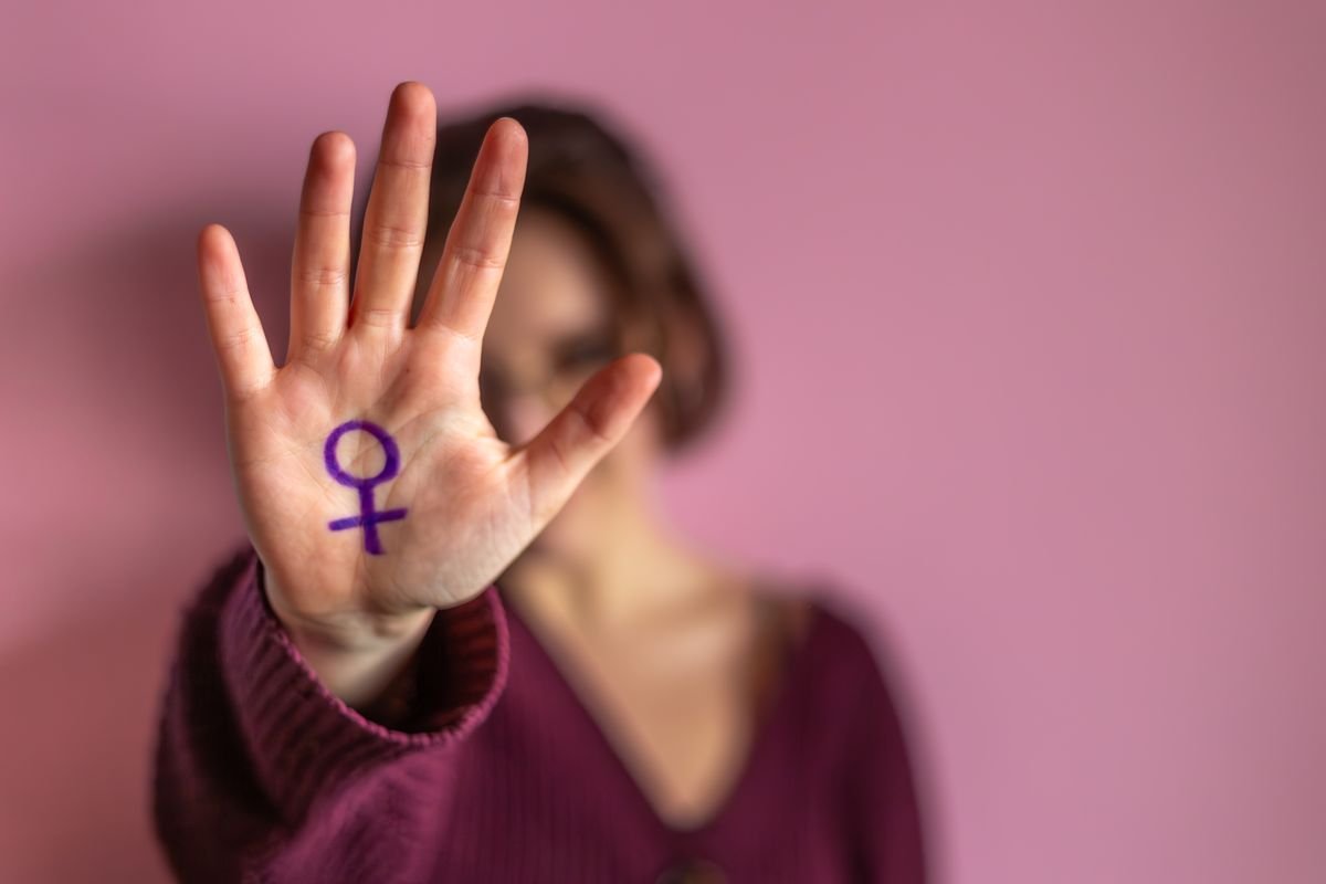 Pensão para órfãos do feminicídio: entenda o que o INSS passou a garantir